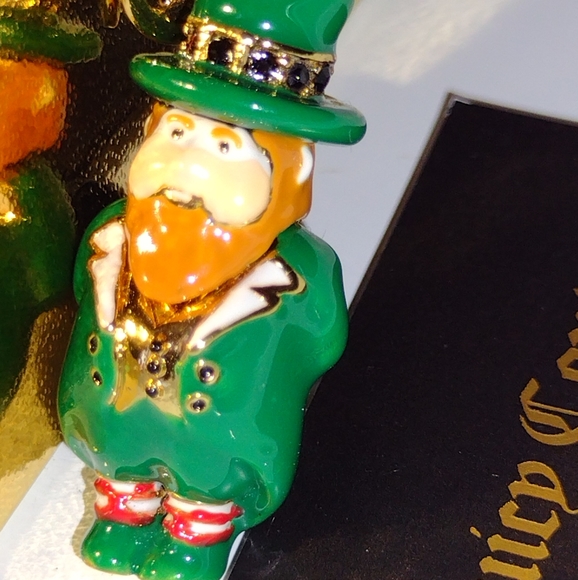 JC Leprechaun Luck of the Irish Charm Try Your Pot of Gold at the End Rainbow 🌈 - Picture 12 of 16